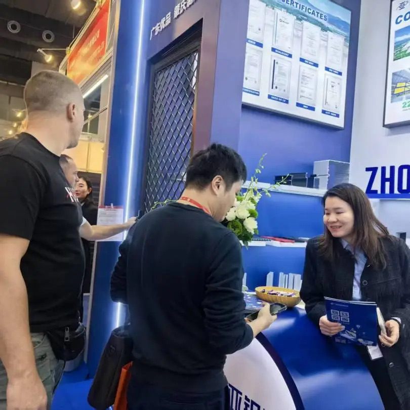 中亞鋁業 “鋁” 光閃耀:廣交會首日現場搶“鮮”看!(圖6) 中亞鋁業 “鋁” 光閃耀:廣交會首日現場搶“鮮”看!(圖6)