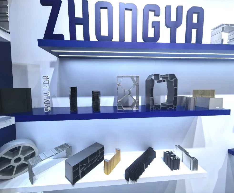 中亞鋁業 “鋁” 光閃耀:廣交會首日現場搶“鮮”看!(圖8) 中亞鋁業 “鋁” 光閃耀:廣交會首日現場搶“鮮”看!(圖8)